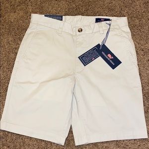 Vineyard vines shorts